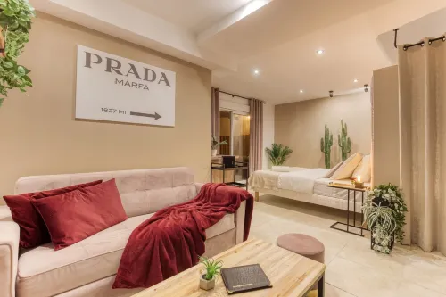 Suite Wood Love & Spa - 4P Private Sauna and Jacuzzi Hotels in Coupvray