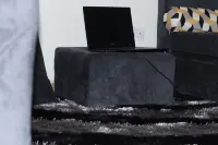 Modern Home w/ Elevator & Backup generator-DSTV+WIFI Hotels in 