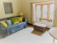 Cosy Self Contained Barn Annexe at foot of the Blackdown Hills