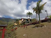 Finca en Lago Calima Hotels in Calima