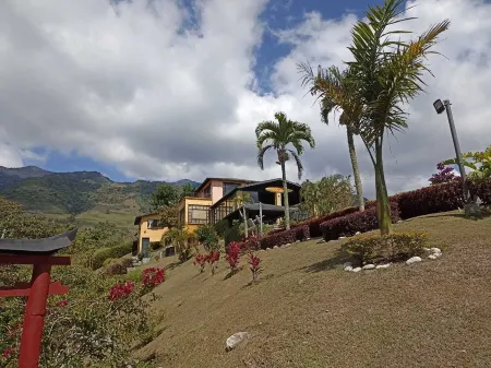 Finca en Lago Calima