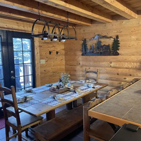 Bear Necessities Lodge on Ski Mountain • Fire Pit, Wraparound Deck & Wildlife