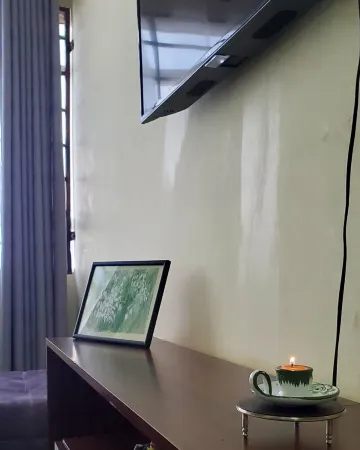 Romantic and spacious 1bedroom  appartment, 3min drive to thompson falls. Отели в г. Найяеруру