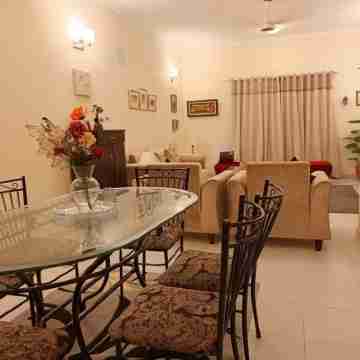 Lovely 3-bedroom villa in Bahria town Karachi with WiFi, AC Others