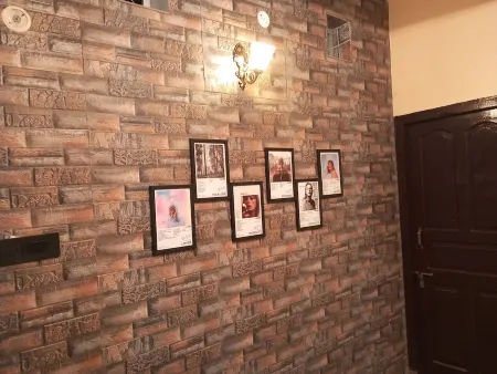 Near to Ram Mandir 1 km-Cozy Nook Stay with kitchen