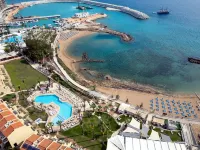 MyroAndrou Beach Hotel Apartments Hotels in Pernera