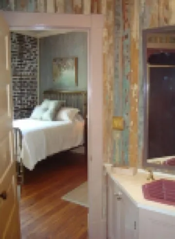 Quaint Studio Loft in the Heart of Downtown Beaufort