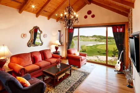 Blue One Sangju Golf Resort Отели в г. Санджу