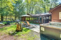 3 Mi to Slopes! Hot Tub Haven Near Lake Harmony - Beach