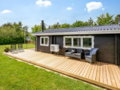 "Staffan" - 200m to the Fjord Hotels in Skjern