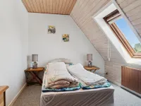 "Lacey" - 4km from the sea - balcony