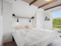 "Leve" - 200m from the Sea