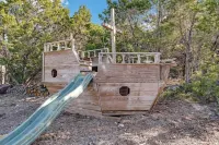 บ้านสวยๆพร้อมอ่างน้ำว่าวร้อนห่างจากแม่น้ำ 5 นาที