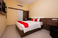 레드도어즈 플러스 - 파라곤 몰 세마랑 근처