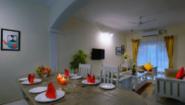 TreeHouse Blue Hotel & Villas