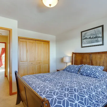 Airy Winter Park Gem w/ Private Outdoor Hot Tub!