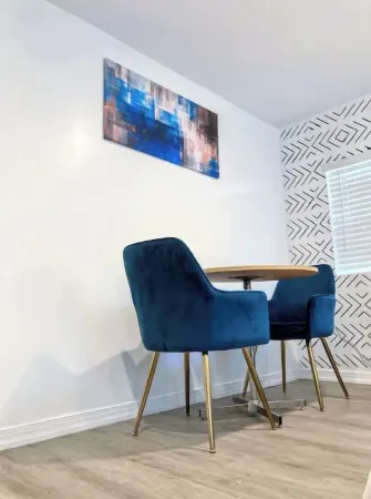 Sunshine Escape Guesthouse ☀ Отели рядом с достопримечательностью «Savannah Cove of Maitland»