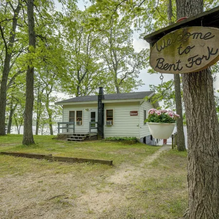 Decatur House: Fishing, Skiing, & Golfing!
