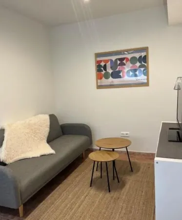 Centrally located apartment in liencres with parking space Отели в г. Пьелагос