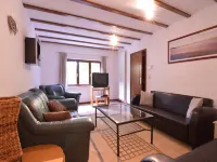 Holiday Home in Recht with Garden - 2성급