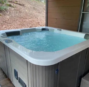 C & D Trivette's Cozy Cabin