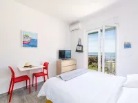 Apartments Villa Lukas - ''No.7'' Studio Apartment with Balcony and Sea View - 2-Star