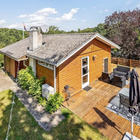 Holiday Home near Loddenhoj Beach