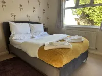 Spacious Detached Bungalow with Ample Parking