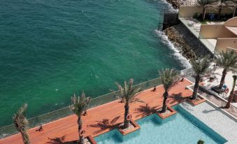 Grand Swiss-Belhotel Waterfront Seef