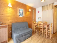 Ski-In Comfort with Scenic Views
