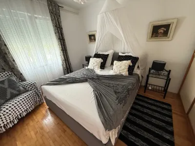 2bedroom apartment Living room, Terrace. Hotels in 