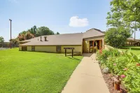 2 MI to the Lake Mecosta Getaway with Fire Pit!