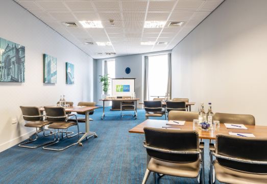 홀리데이 인 익스프레스 버밍엄 스노우 힐