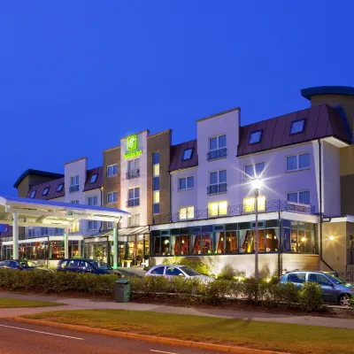 Holiday Inn ABERDEEN - WEST by IHG Отели рядом с достопримечательностью «Парк Хейзелхед»