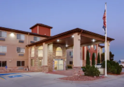 Holiday Inn Express & Suites SCOTTSBLUFF-GERING by IHG