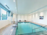 Holiday Inn BOSTON LOGAN AIRPORT - CHELSEA by IHG Hotels in Chelsea
