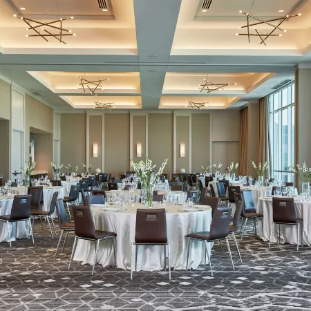 SpringHill Suites Nashville Downtown/Convention Center Отели рядом с достопримечательностью «Музей Пэтси Клайн»