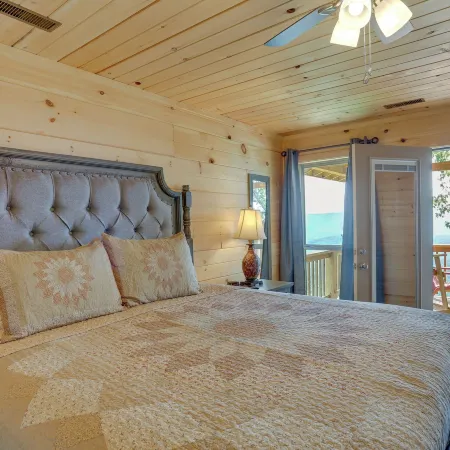 Mtn-View Gem: Flat Rock Retreat w/ Deck & Grill!