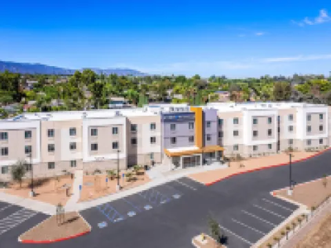 Everhome Suites Corona Hotels in Corona