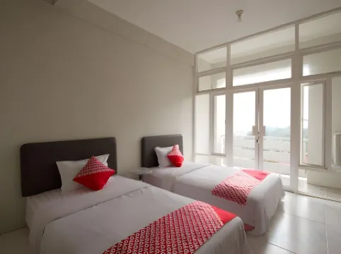 Capital O 3359 Pondok Wisata Jaden Trawas Mojokerto