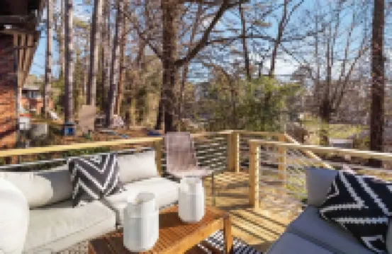 Casa Contempo Decatur Hotels in Belvedere Park