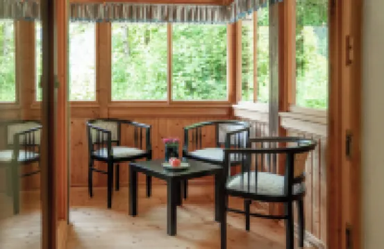 Lakeview Apartment