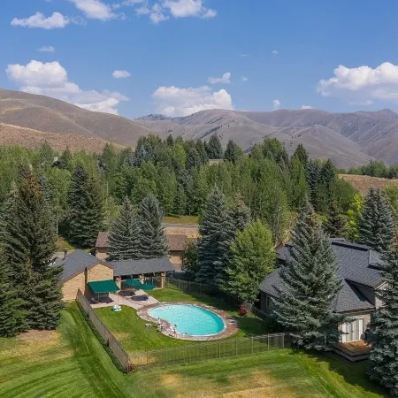 2BD Fairway Nine Golf Condo + Free Resort Amenities