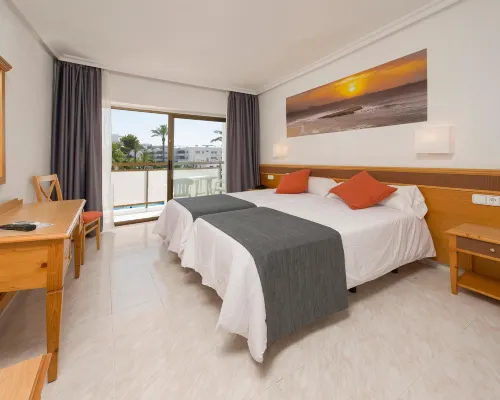 Hotel Vibra Mare Nostrum Hotels near Marina Botafoch