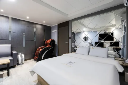 Jinjeong Thema Отели рядом с достопримечательностью «Hansei University»