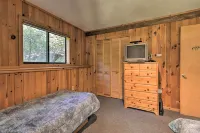 Cabin w/ 3 Acres, Tennis Courts: by 4 Ski Mtns - Country Houses