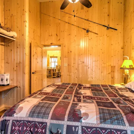 Cabin by the River Visited by Treehouse Masters!