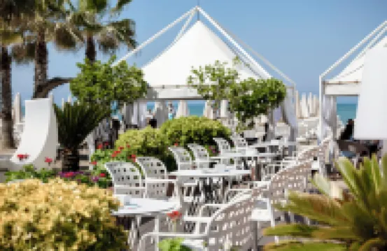 FAFA Aqua Blue Hotel