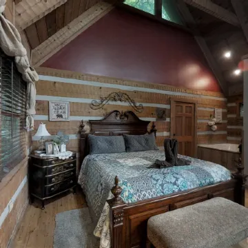 Blessed Nest 1 Bedroom Cabin by RedAwning