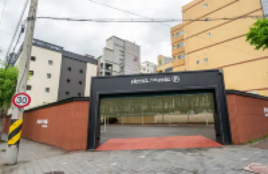Page Hotel
